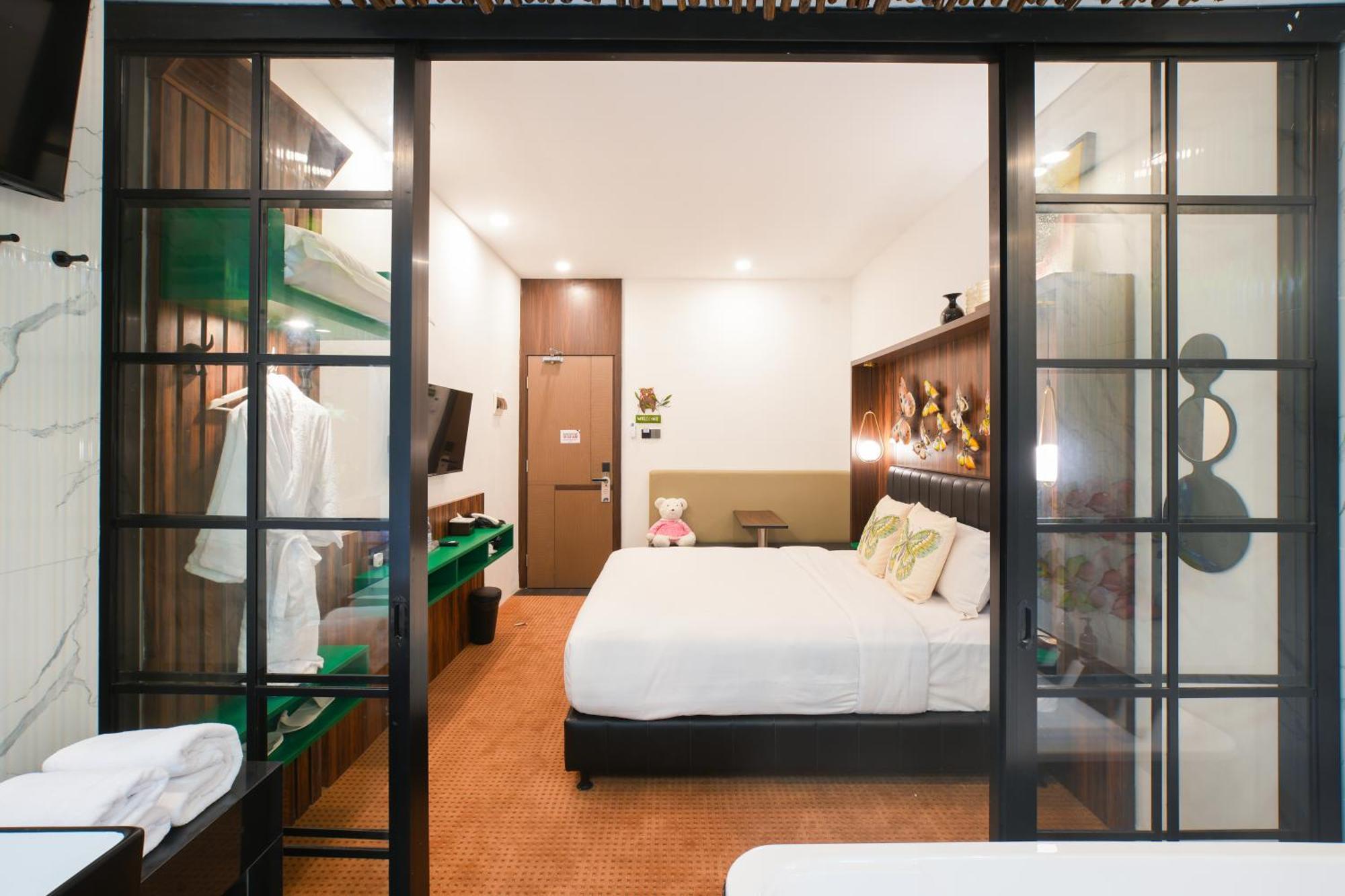 Oak Tree Urban Hotel Jakarta Exterior photo